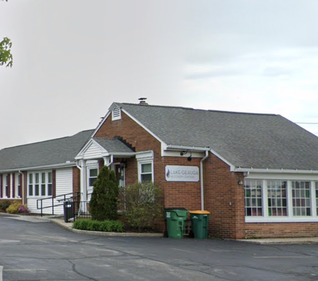 Lake House - Lake Geauga Recovery Centers